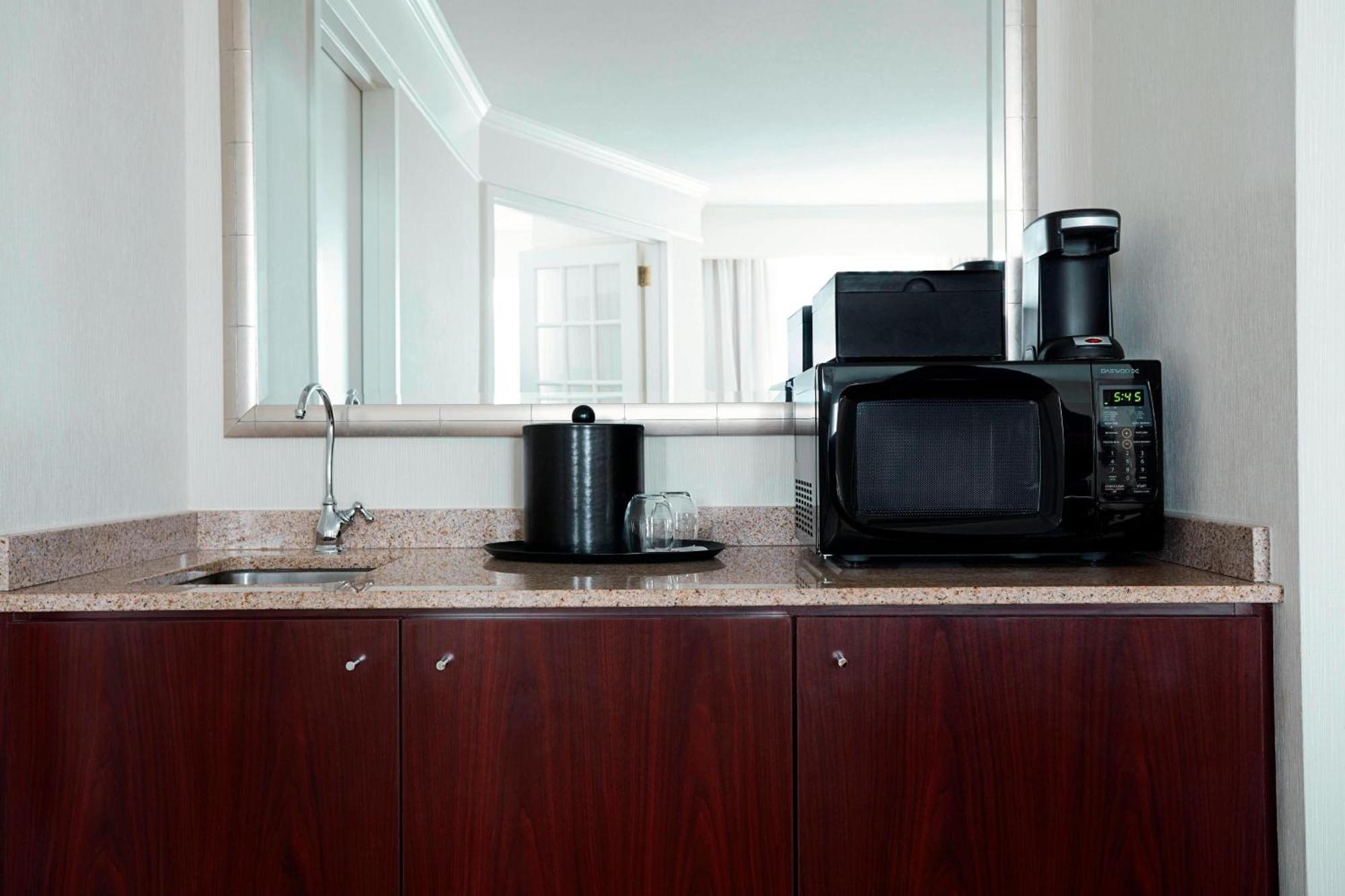 Washington Dulles Marriott Suites Herndon Zewnętrze zdjęcie